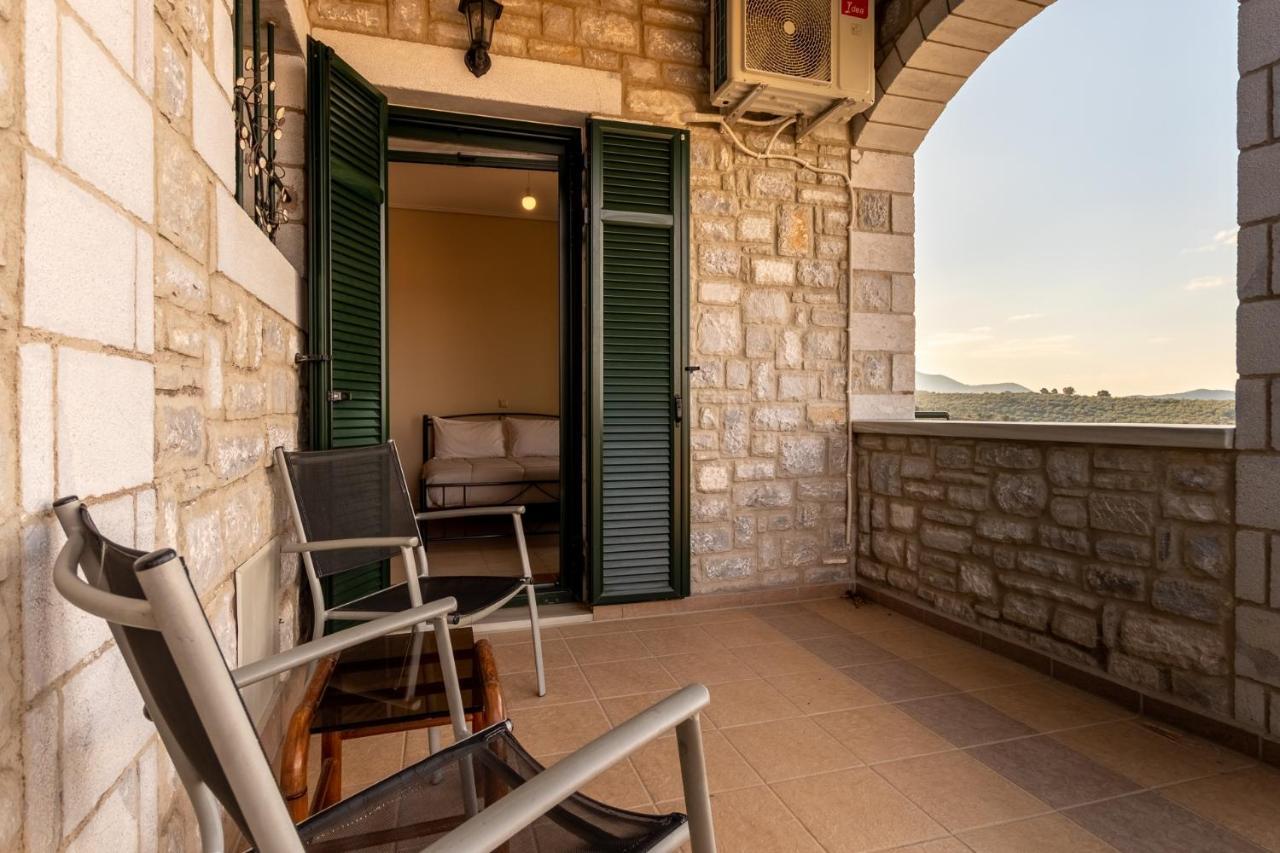 Papadeas Villas Megali Mantineia Esterno foto