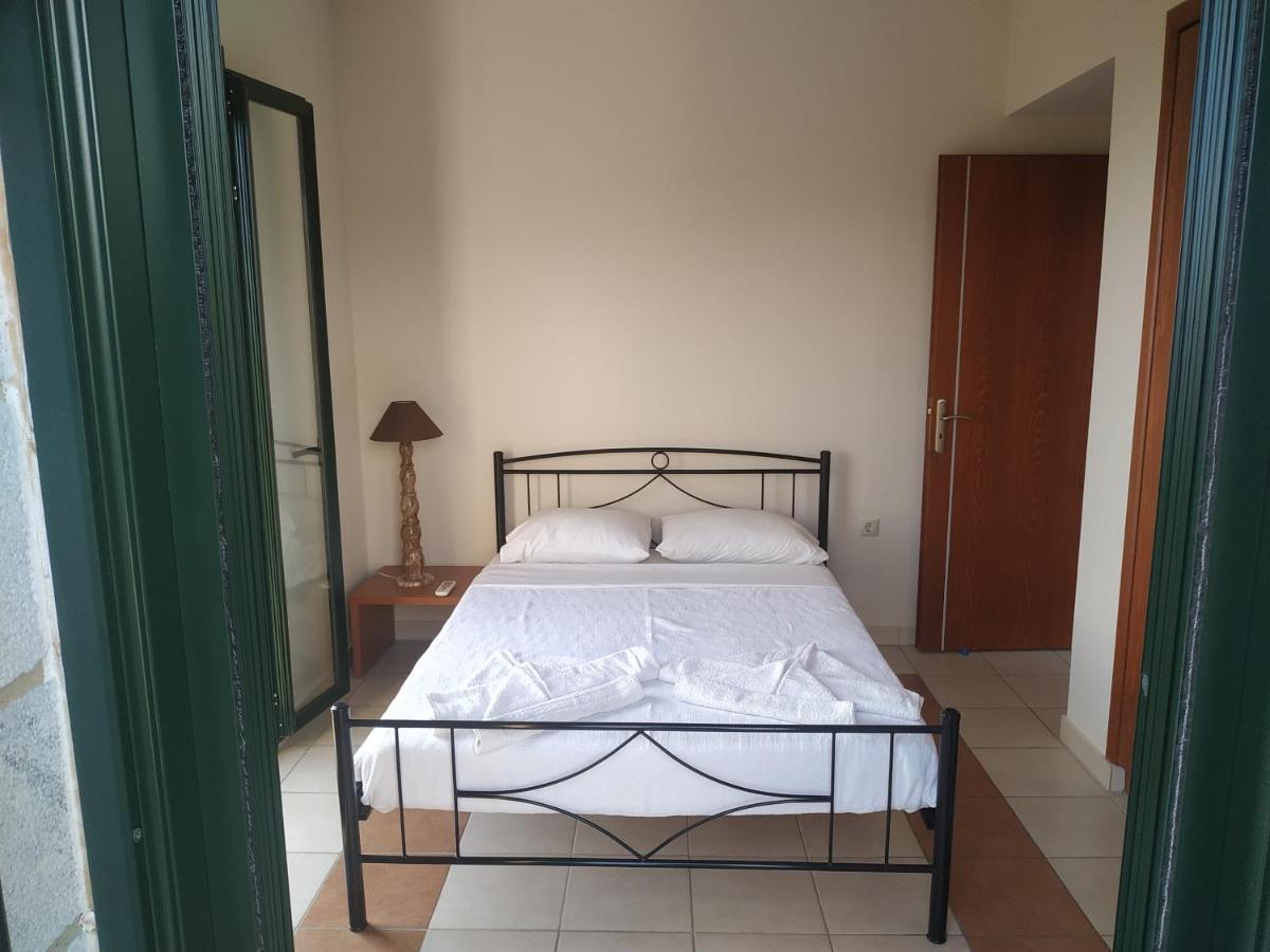 Papadeas Villas Megali Mantineia Esterno foto